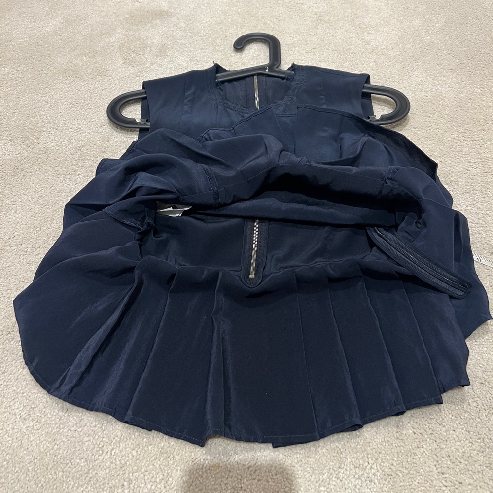 Miu Miu Dark Blue Pleated Top - Picture 13 of 14